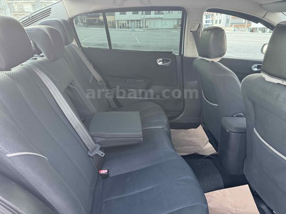 MEGANE İİ 1.5dCi DYNAMİQUE +BAKIMLI+MULTİMEDYA+KUSURSUZ TEMİZLİKTE