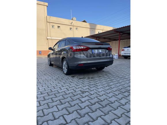 Sahibinden Ford Focus 1.6 Ti-VCT Style 2012 Model 