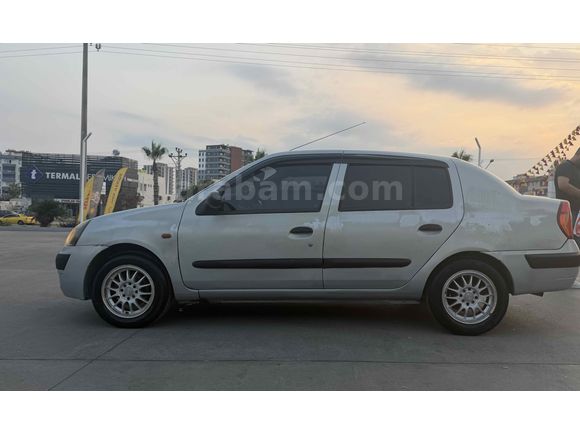ACİLL PAZARLIK VAR Renault Clio  2004
DÜŞÜK KM ‘Lİ  