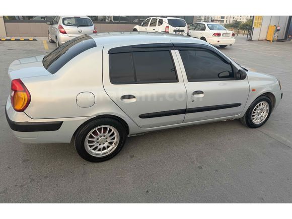 ACİLL PAZARLIK VAR Renault Clio  2004
DÜŞÜK KM ‘Lİ  