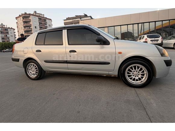ACİLL PAZARLIK VAR Renault Clio  2004
DÜŞÜK KM ‘Lİ  