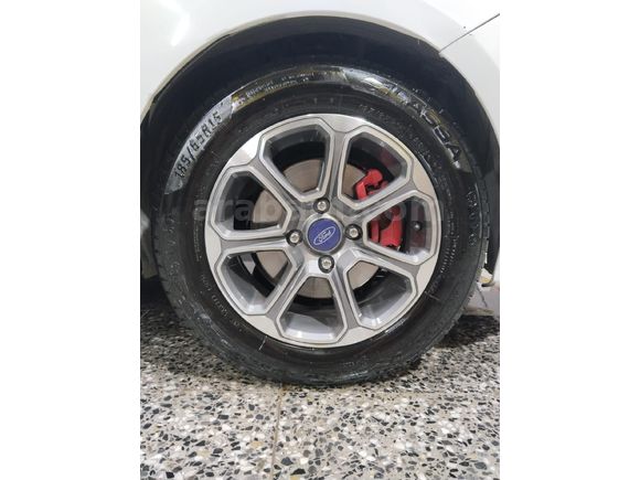 TEMİZ AİLE ARACI OTOMOBİL RUHSATLI