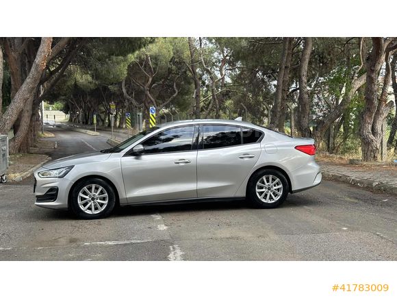 2024 FOCUS 1.5 E.BLUE TRENDX*DEĞİŞENSİZ*TR EN UYGUNU*FIRST ARACI