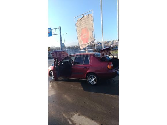 Sahibinden Renault Clio 1.4 RN 2000 Model