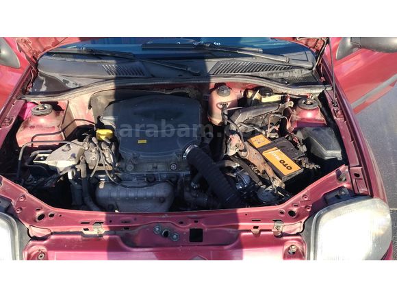Sahibinden Renault Clio 1.4 RN 2000 Model