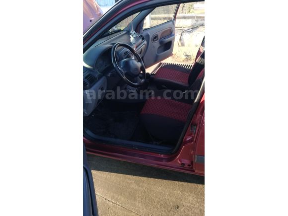 Sahibinden Renault Clio 1.4 RN 2000 Model