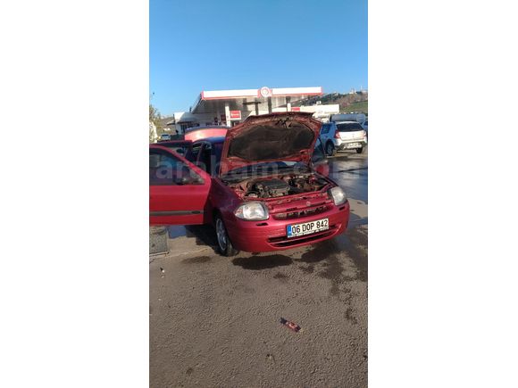 Sahibinden Renault Clio 1.4 RN 2000 Model