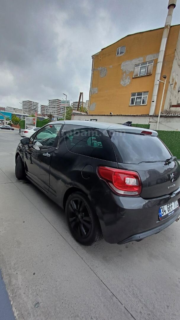 Sahibinden DS Automobiles DS3 1.6 VTi DStyle 2010 Model İstanbul 202.000 km Siyah 4