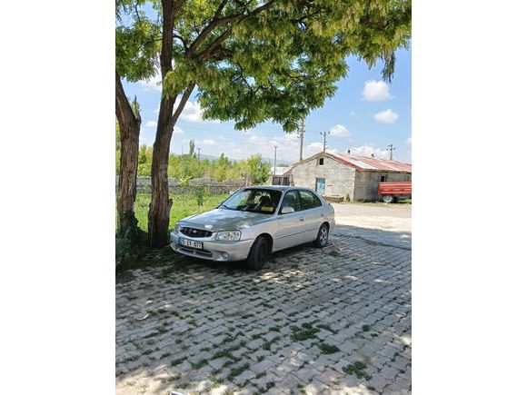 Sahibinden Hyundai Accent 1.5 GLS 2001 Model