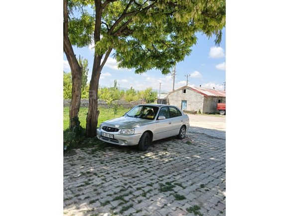 Sahibinden Hyundai Accent 1.5 GLS 2001 Model