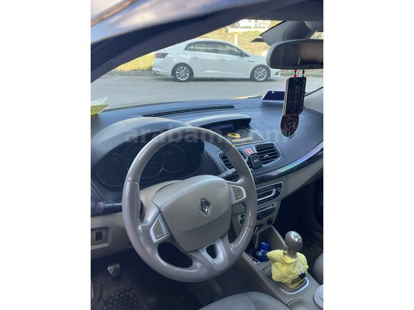 Sahibinden Renault Megane 1.5 dCi  110 HP Privilege 2011 Model 