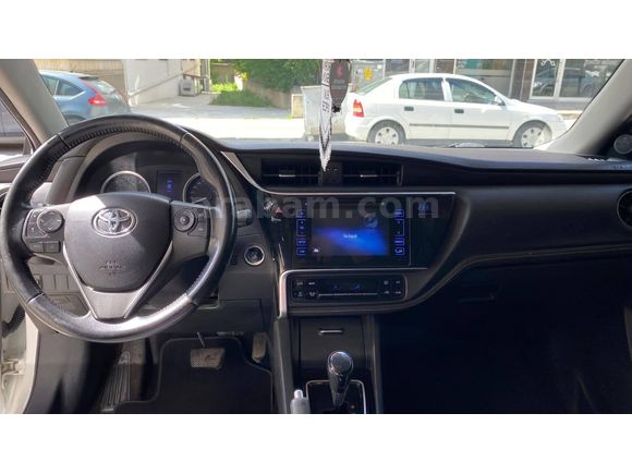Sahibinden Toyota Corolla 1.4 D-4D Advance 2018 Model