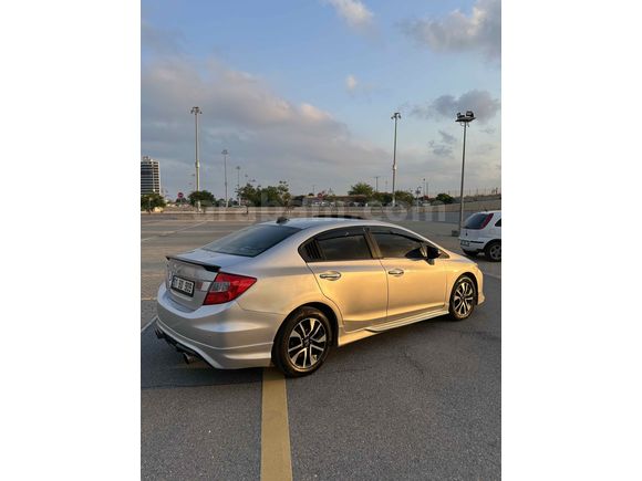 Sahibinden Honda Civic 1.6i VTEC Eco Elegance 2015 Model 