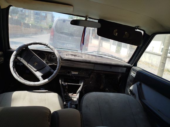 PROJE/DONÖR ARAÇ - 1975 MODEL PEUGEOT 504