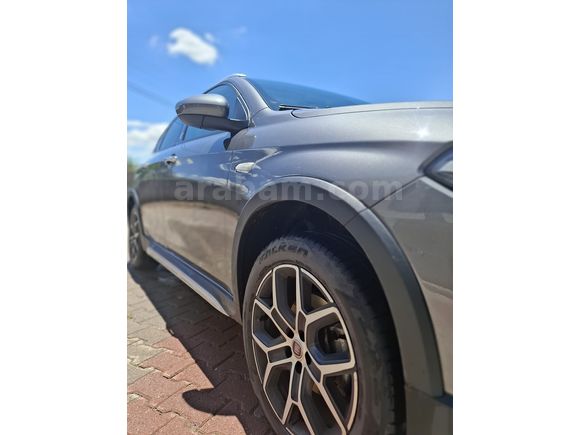 öğretmenden Fiat Egea Cross