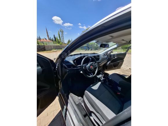 öğretmenden Fiat Egea Cross