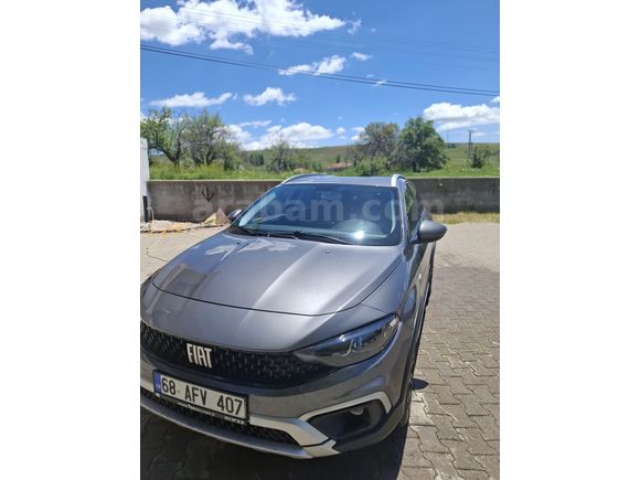 öğretmenden Fiat Egea Cross