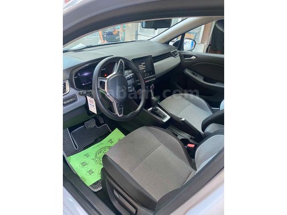 Sahibinden Renault Clio 1.0 TCe Evolution 2024 Model  (GSR2) paket  (((son fiyat gelen alır )))