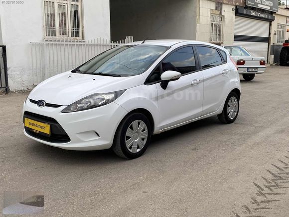 ÖZYILDIZ dan 2012 model FORD FİESTA 1.4 TDCİ TREND
