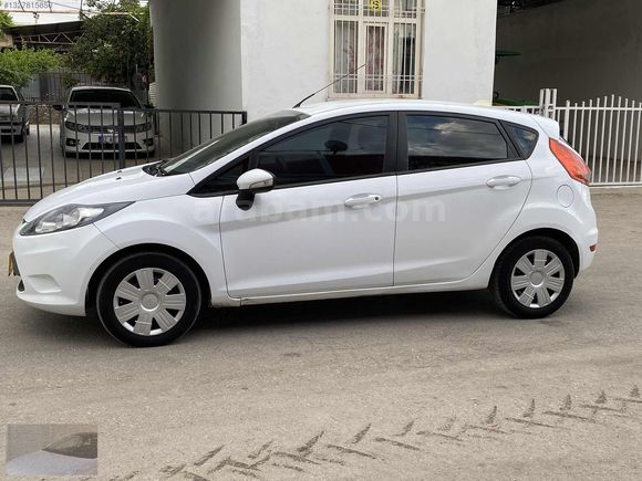 ÖZYILDIZ dan 2012 model FORD FİESTA 1.4 TDCİ TREND