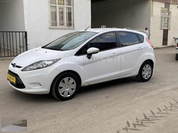 ÖZYILDIZ dan 2012 model FORD FİESTA 1.4 TDCİ TREND