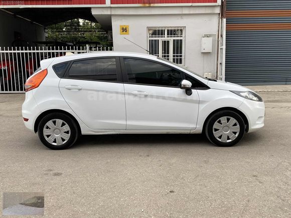 ÖZYILDIZ dan 2012 model FORD FİESTA 1.4 TDCİ TREND
