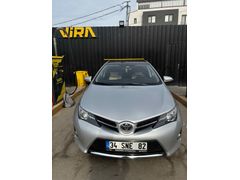 Sahibinden Toyota Auris 1.4 D-4D Advance Skypack 2013 Model  102.000 km Gri (Gümüş)