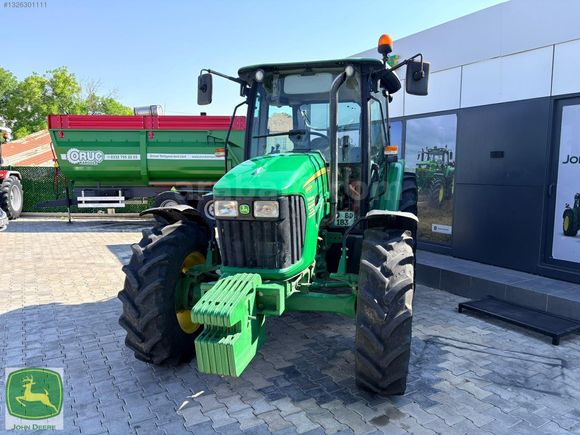 2016 MODEL JOHN DEERE 5095M 4WD KABİNLİ TRAKTÖR SATILIKTIR.