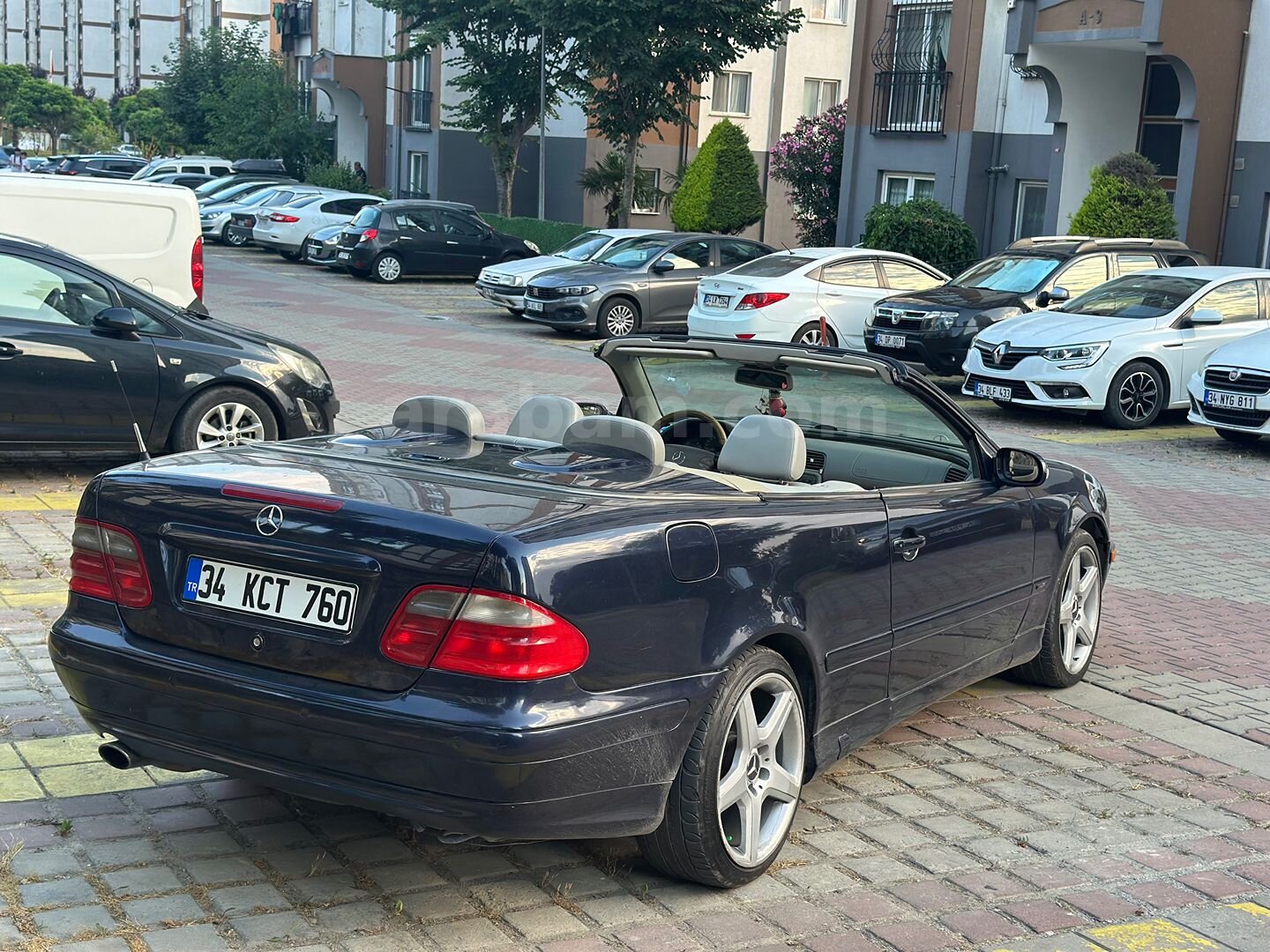 Sahibinden Mercedes - Benz CLK 200 Kompressor Avantgarde 2001 Model İstanbul 322.000 km Lacivert 2