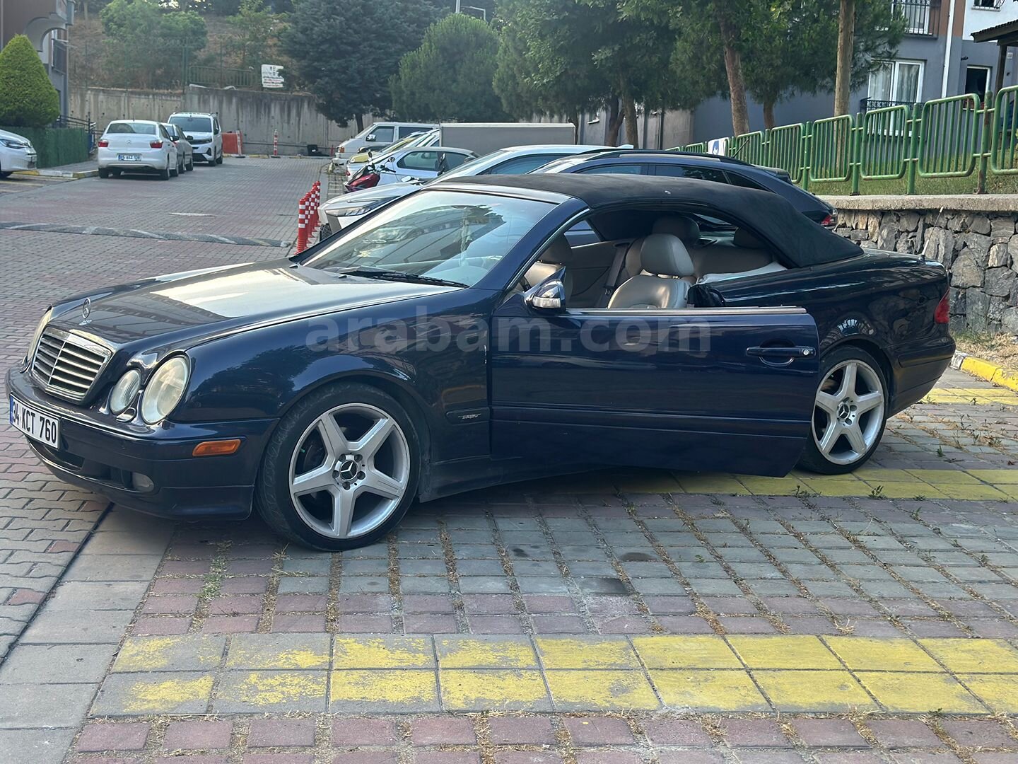 Sahibinden Mercedes - Benz CLK 200 Kompressor Avantgarde 2001 Model İstanbul 322.000 km Lacivert 4
