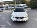 ÖZMENLER'DEN 2011 NİSSAN QASHQAİ 1.6LPG CAM TAVAN HATASIZ