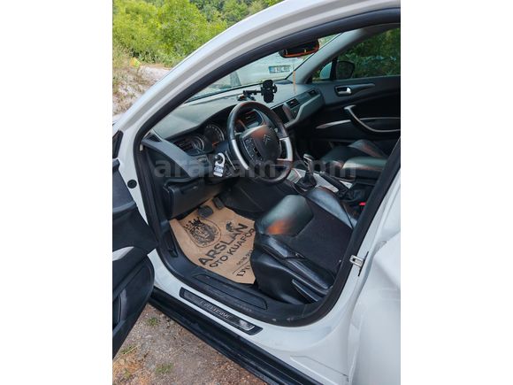 Sahibinden Citroen C5 1.6 e-HDi Executive 2012 Model