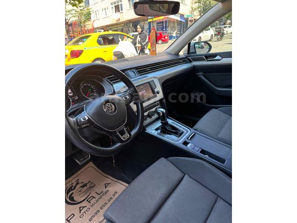 Değişensiz Sahibinden Volkswagen Passat 1.6 TDi BlueMotion Comfortline 2015 Model 