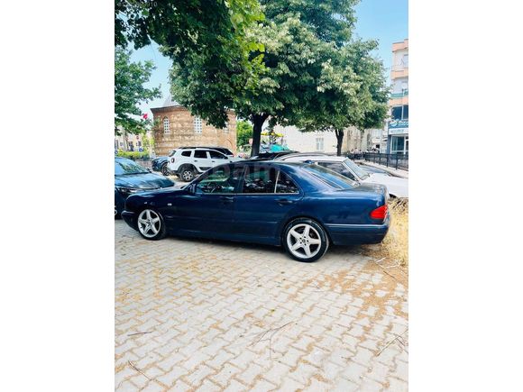 MÜFTÜOĞLUNDAN SATILIK E200 MERCEDES