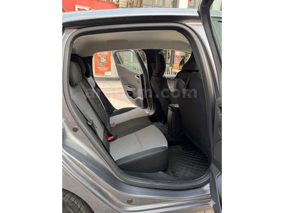 Sahibinden Renault Clio 1.0 TCe Evolution 2024 Model
