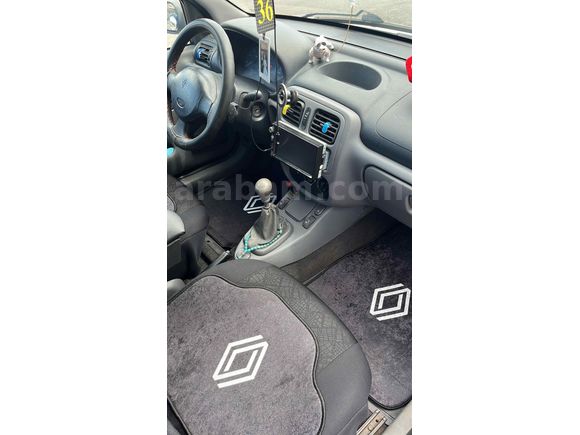 Sahibinden Renault Clio 1.4 RNA 2001 Model  temiz 