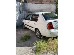 Sahibinden Renault Clio 1.4 RNA 2001 Model  temiz 