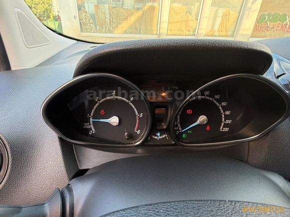 LİVA'DAN FORD COURİER