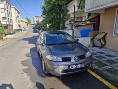 SAHİBİNDEN MASRAFSIZ TEMİZ DÜŞÜK KM OTOMATİK MEGANE 2