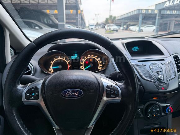 2015 FORD FİESTA 92 BİNDE