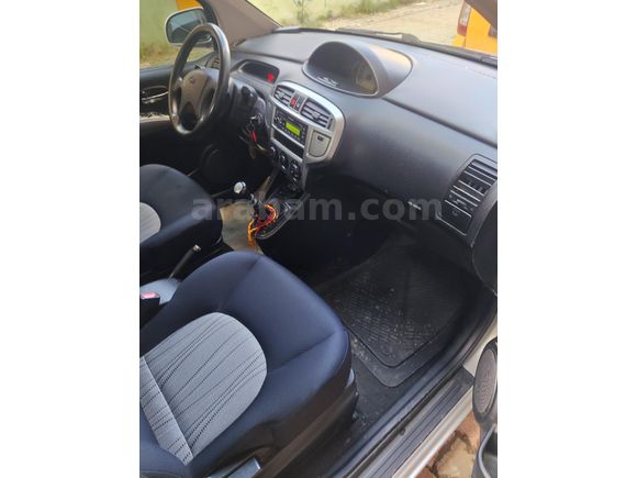 Sahibinden Hyundai Matrix 1.5 CRDi Select 2009 Model  282.500 km Gri (Gümüş)