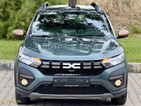 2025 DACİA SANDERO STEPWAY 1.0 TCE EXTREME CVT 90 HP YEŞİL