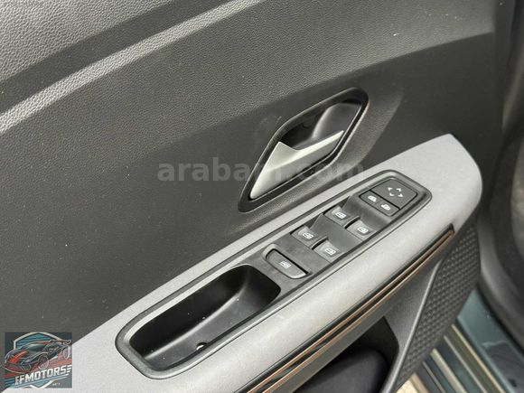 EF MOTORS-DACİA SANDERO STEPWAY-HATASIZ-EXTREME-KEYLESS