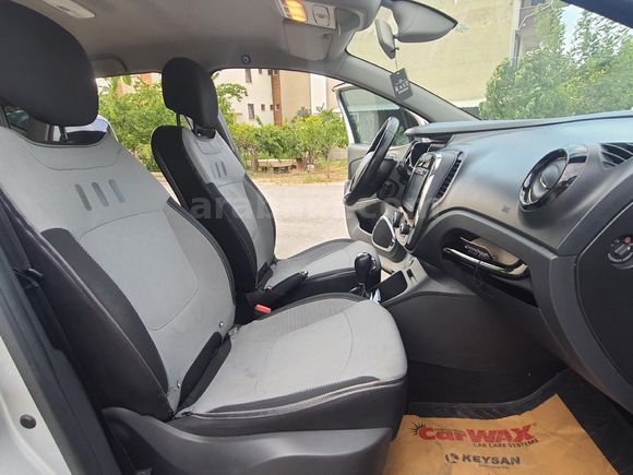 Galeriden Renault Captur 1.2 TCe Icon 2015 Model İzmir