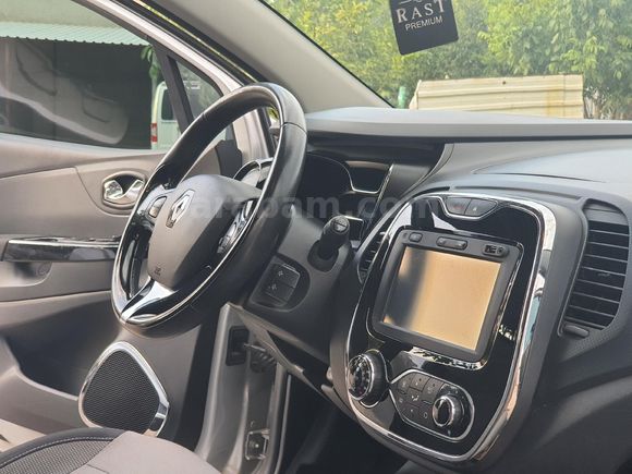 Galeriden Renault Captur 1.2 TCe Icon 2015 Model İzmir