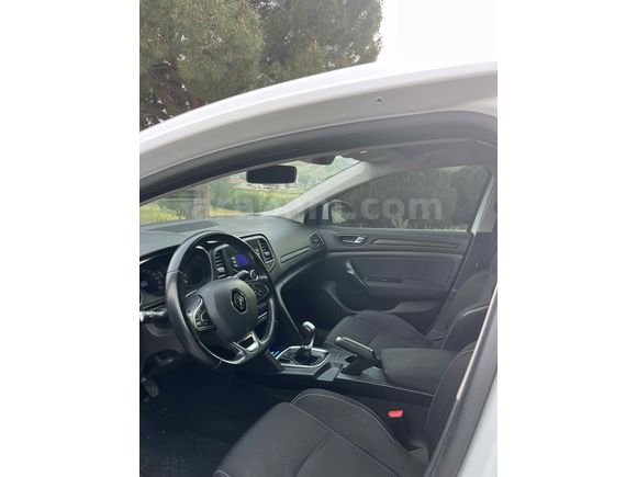 Öğretmenden Yetkili Servis Bakımlı Hatasız Boyasız Değişensiz Tramersiz  Renault Megane 1.5 dCi Touch Paket