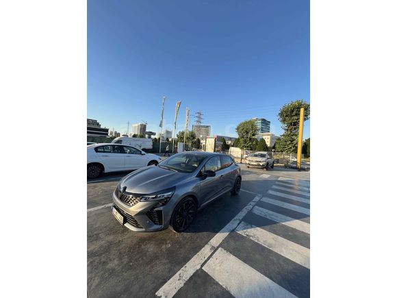 Sahibinden Renault Clio 1.0 TCe Techno Esprit Alpine 2025 Model 