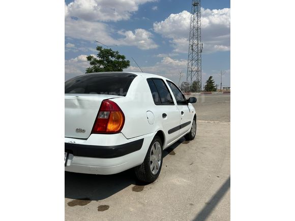 Sahibinden Renault Clio 1.4 Authentique 2004 Model
