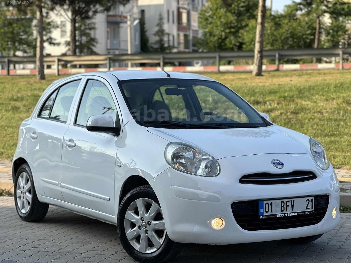 Galeriden Nissan Micra 1.2 Tekna 2011 Model Kütahya 160.000 km Beyaz 1