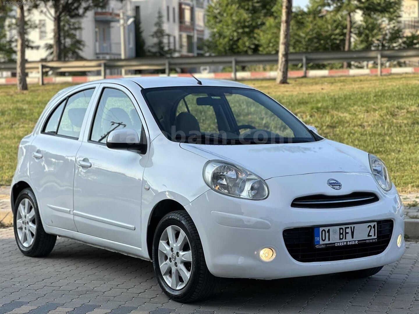 Galeriden Nissan Micra 1.2 Tekna 2011 Model Kütahya 160.000 km Beyaz 5